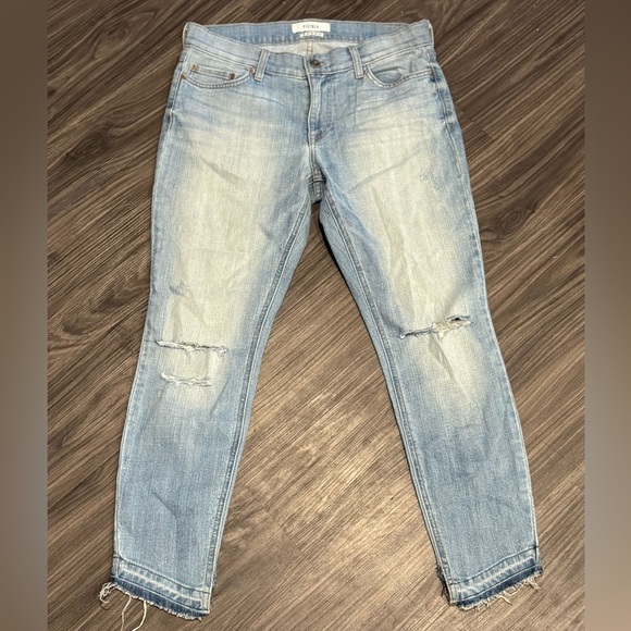 Pistola Straight Leg Cropped Jeans Women’s Size 29 NWOT Light Wash Distressed - Picture 1 of 6